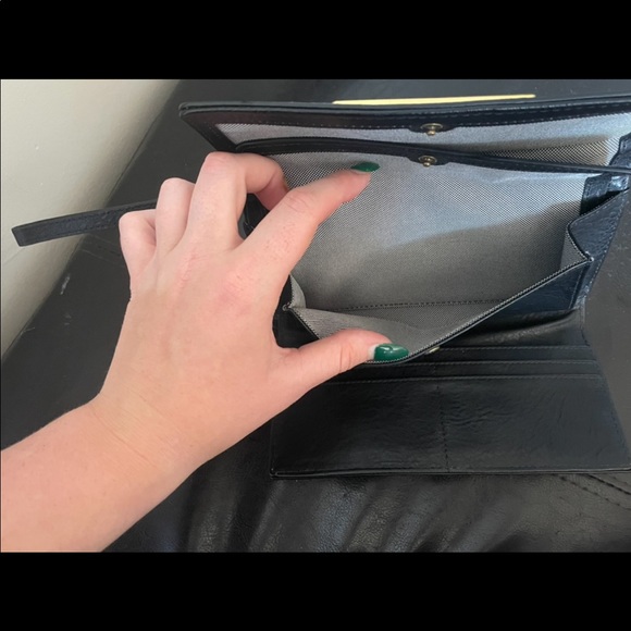 Black Fossil Clutch/wallet - Picture 4 of 4